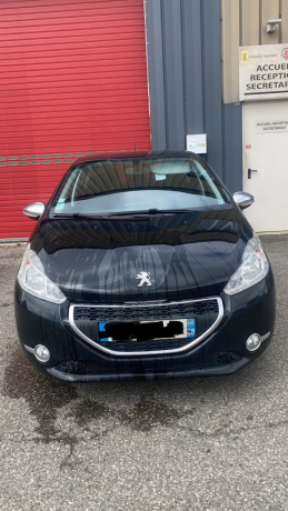 peugeot-208-annee-2014-aucun-frais-a-prevoir-big-1